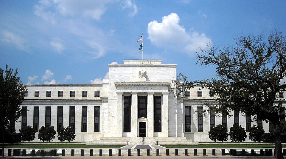 The Fed's Hawkish Hold: Why 'Higher for Longer' Is Lifting the US Dollar